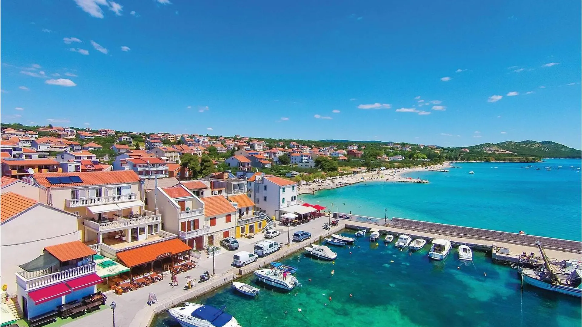 Cozy Apartment In Pakostane With Wifi 0*,  Croacia